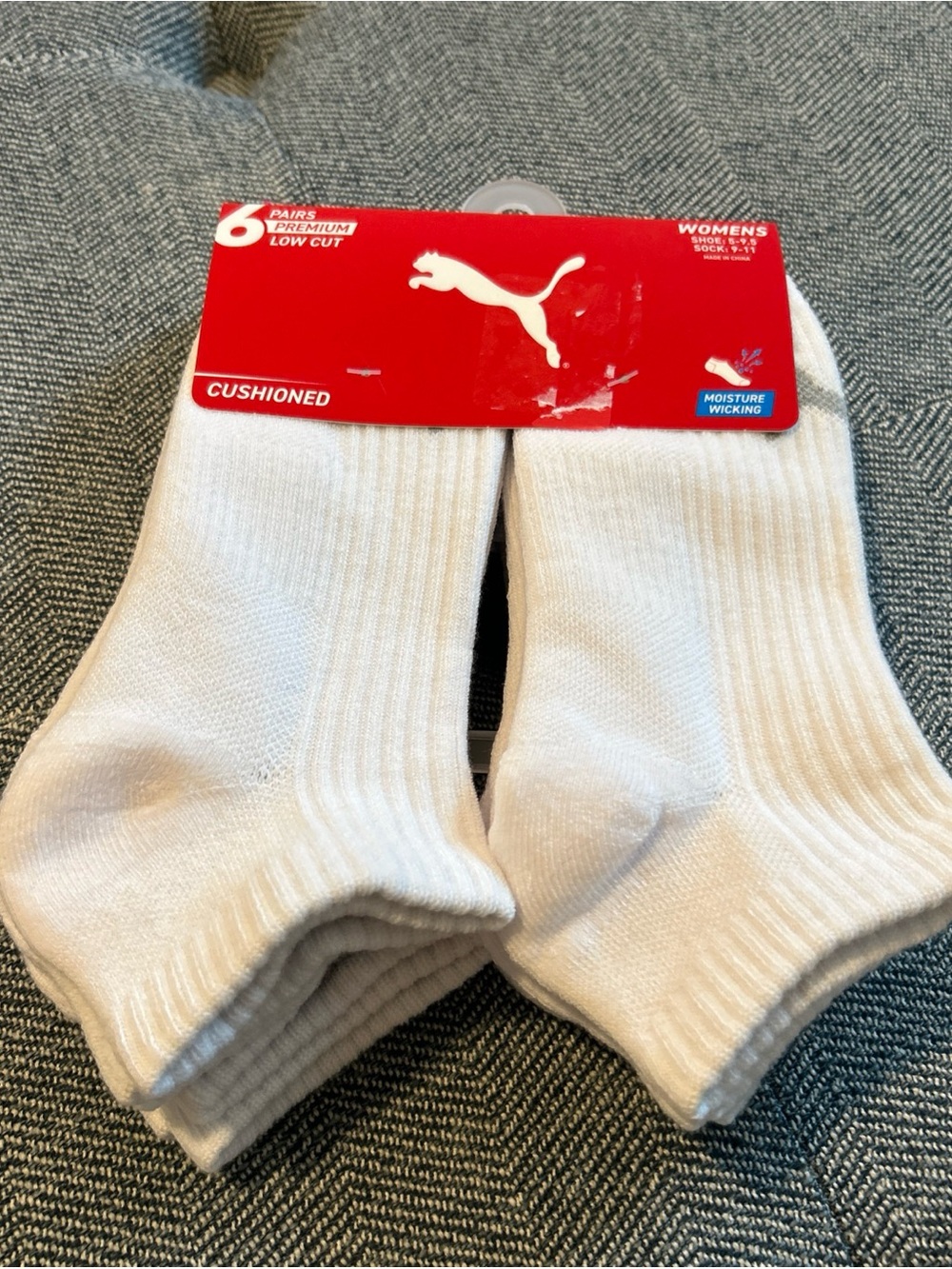 NWT PUMA Women's Shoe Size 5-9.5 Premium Low Cut Cushioned Socks White 6-Pairs